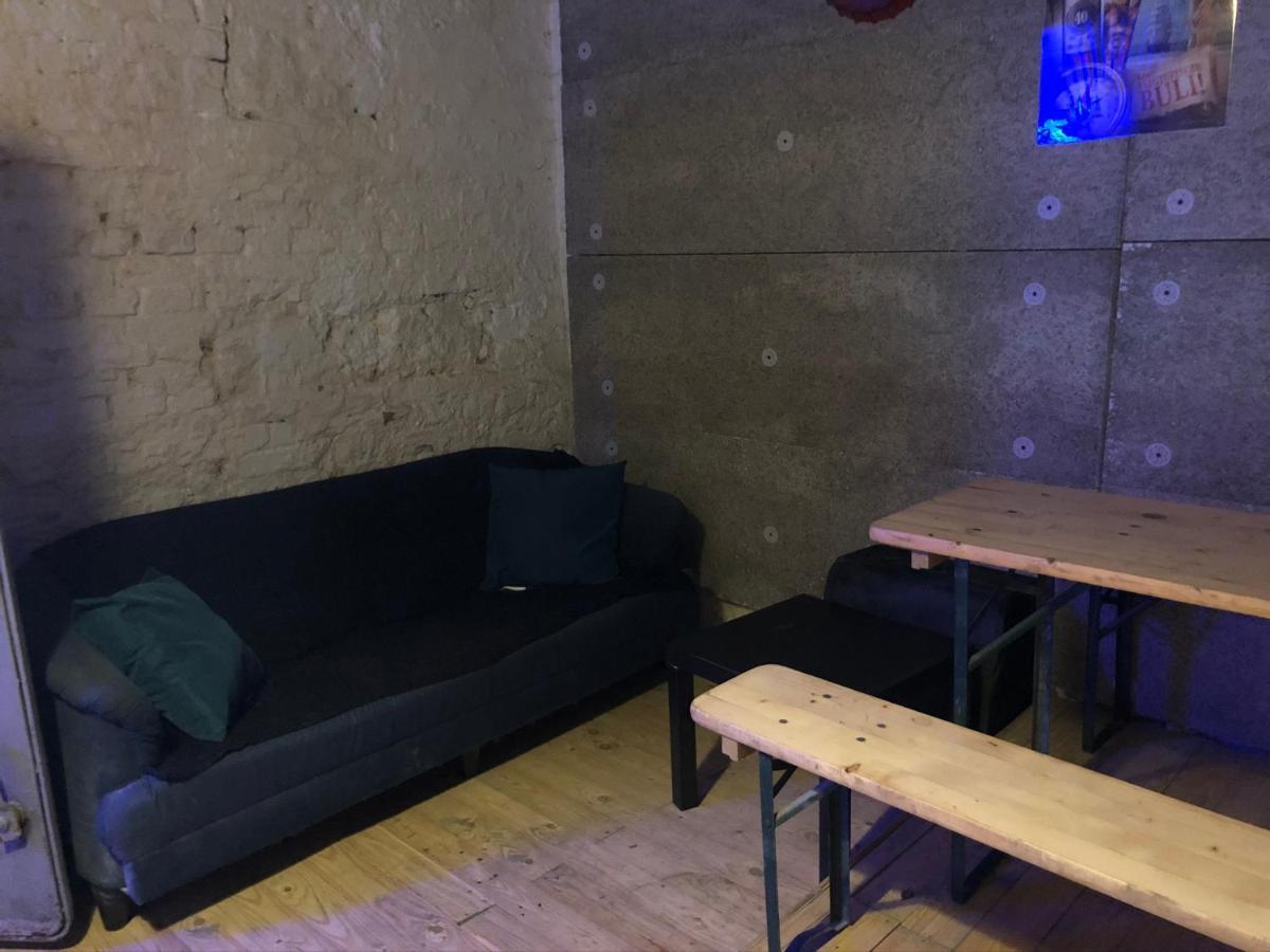 Whole Basement former Pub2 for stag do, men's cave Budapest Eksteriør billede