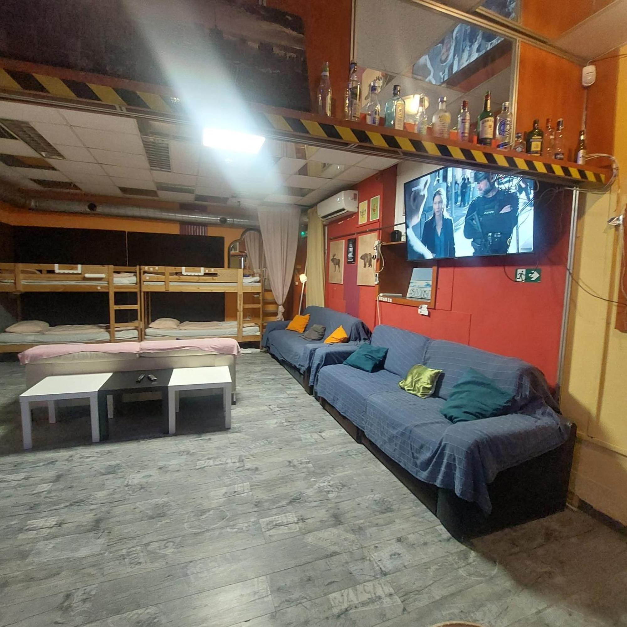 Whole Basement former Pub2 for stag do, men's cave Budapest Eksteriør billede